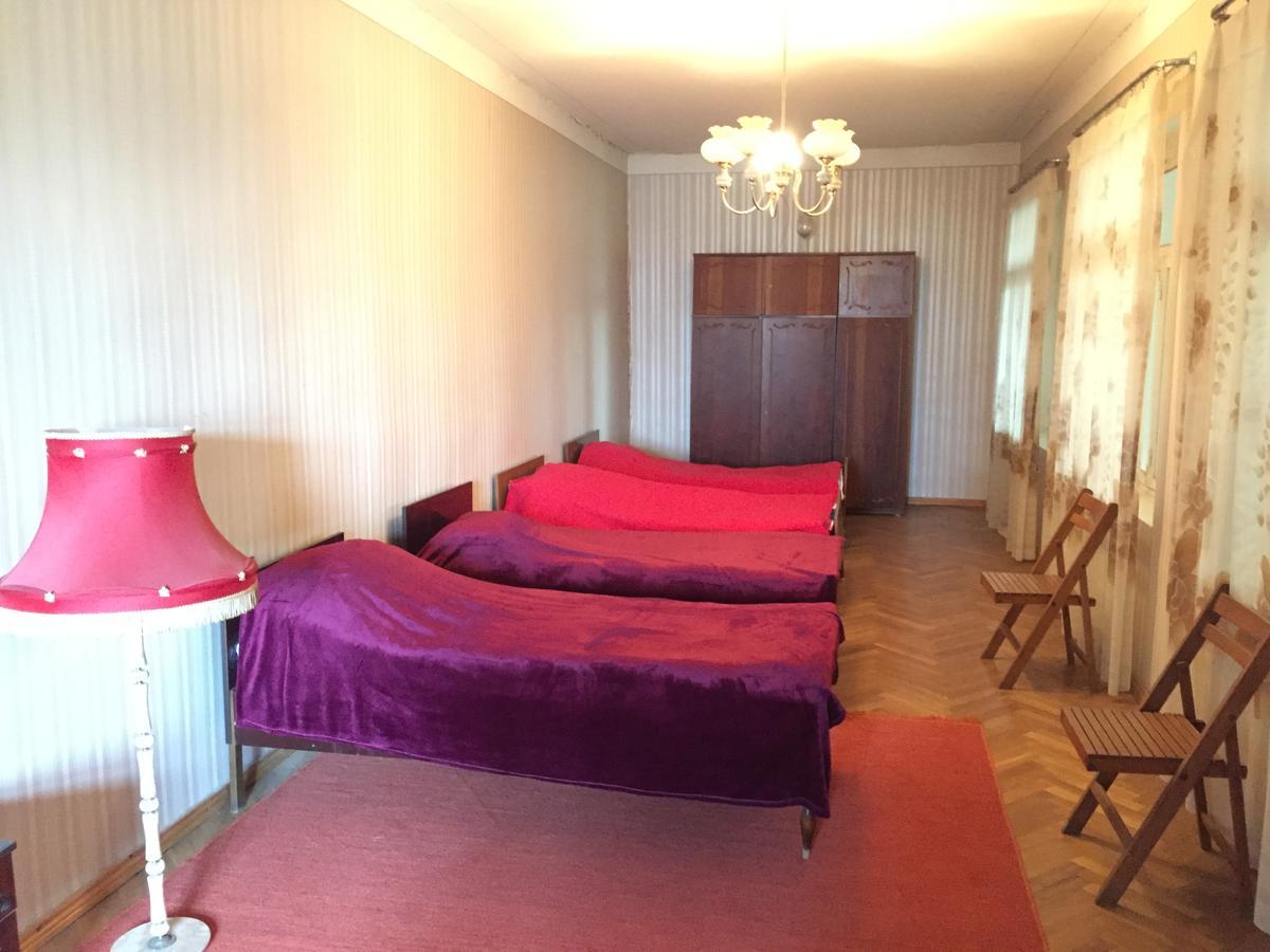 Guest House Gzirishvili Kvareli Bagian luar foto