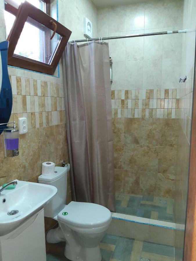 Guest House Gzirishvili Kvareli Bagian luar foto